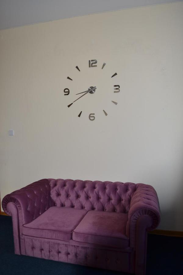 Art Hotel 체르니우치 외부 사진